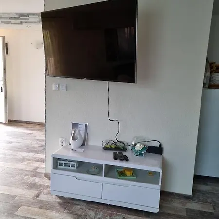 Dijana Apartment *